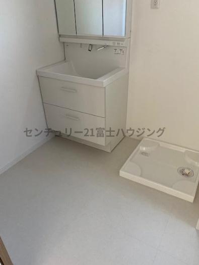 茅ヶ崎市松浪１丁目の中古一戸建て