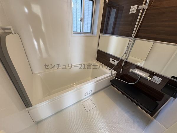 茅ヶ崎市柳島2丁目　新築分譲住宅　3号棟　全5棟