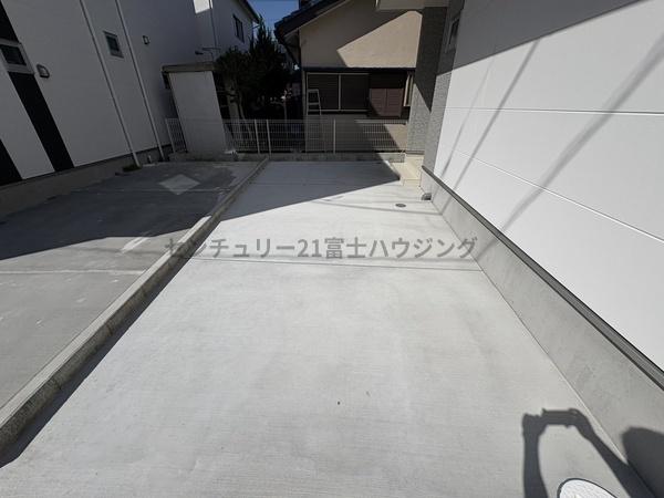 茅ヶ崎市柳島2丁目　新築分譲住宅　3号棟　全5棟