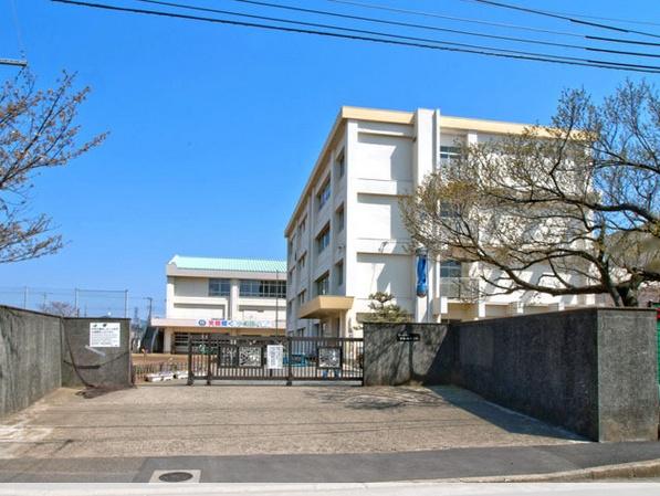 茅ヶ崎市赤松町の新築一戸建(茅ヶ崎市立小和田小学校)