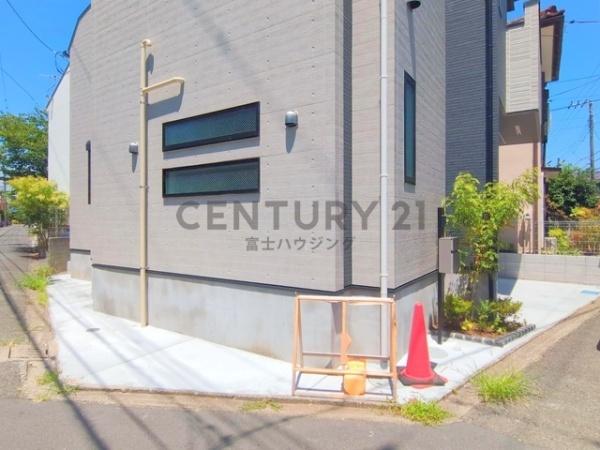 茅ヶ崎市平和町　新築戸建