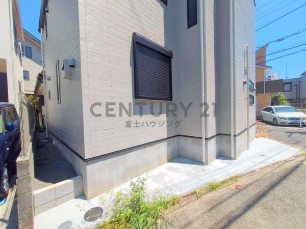 茅ヶ崎市平和町　新築戸建