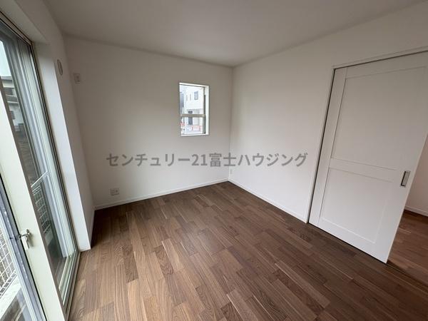 茅ヶ崎市香川5丁目 新築分譲住宅 8号棟 全10棟(洋室)
