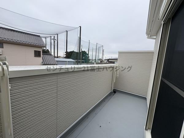 茅ヶ崎市香川5丁目 新築分譲住宅 8号棟 全10棟(バルコニー)
