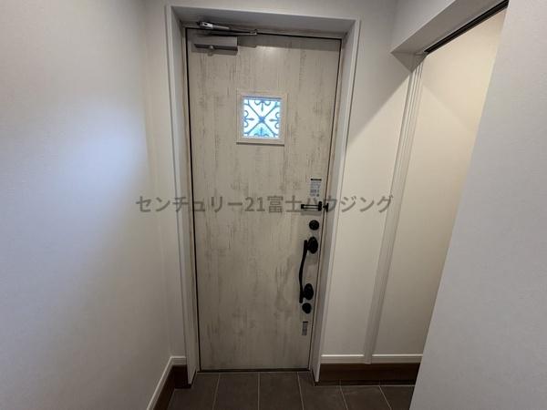 茅ヶ崎市香川5丁目 新築分譲住宅 8号棟 全10棟(玄関)