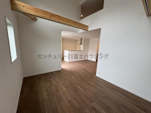 茅ヶ崎市香川5丁目　新築分譲住宅　8号棟　全10棟