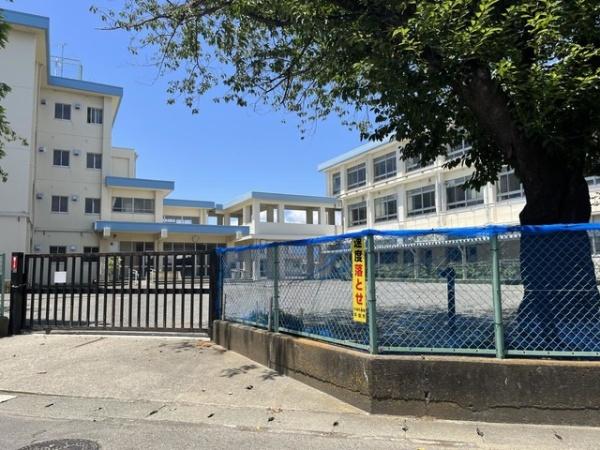 平塚市四之宮7丁目の中古一戸建て(平塚市立神田中学校)