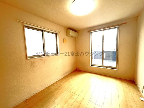 平塚市四之宮7丁目の中古一戸建て(洋室)