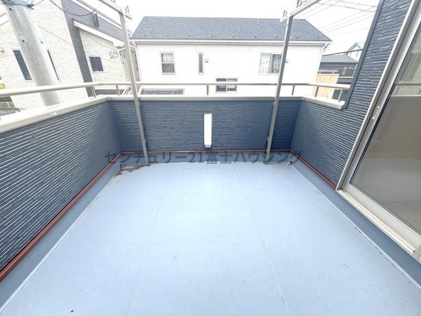 平塚市四之宮7丁目の中古一戸建て(バルコニー)