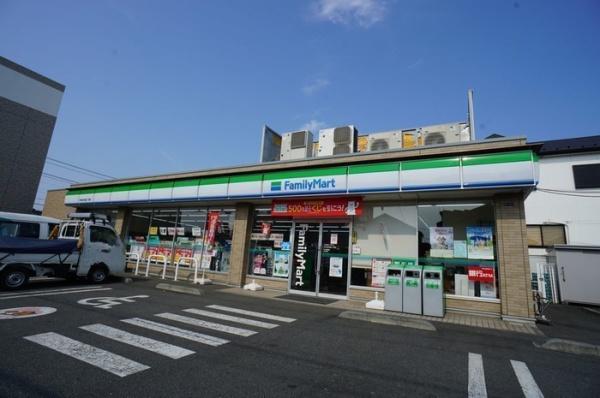 茅ヶ崎市代官町の新築一戸建(ファミリーマート茅ヶ崎小和田三丁目店)