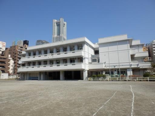 アール・ケープラザベイサイドヴュー横濱(横浜市立本町小学校)