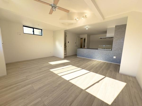 茅ヶ崎市平和町の新築一戸建