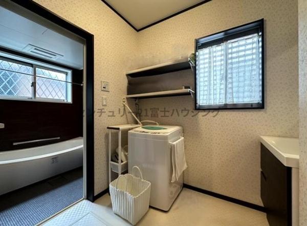 茅ヶ崎市赤羽根の中古一戸建て