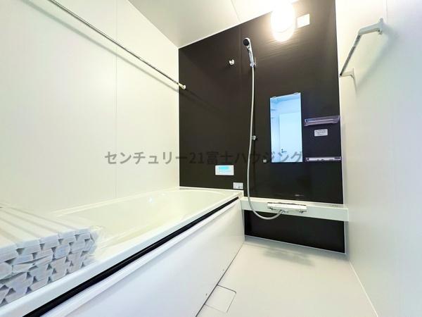茅ヶ崎市高田１丁目の新築一戸建