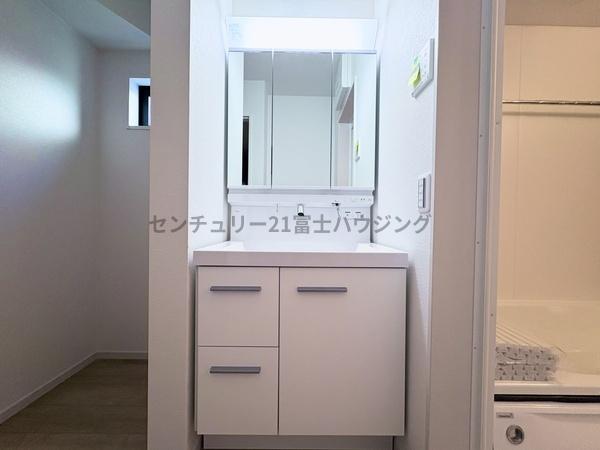 茅ヶ崎市高田１丁目の新築一戸建