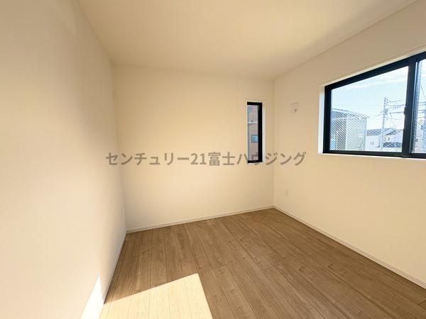 茅ヶ崎市高田１丁目の新築一戸建