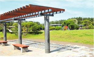 リストレジデンス茅ヶ崎海岸(県立湘南汐見台公園)