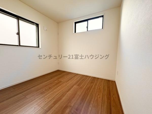 茅ヶ崎市柳島２丁目の新築一戸建