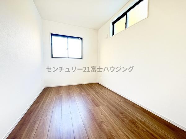 茅ヶ崎市柳島２丁目の新築一戸建