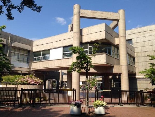 みずきが丘住宅　12号棟(横浜市立荏田東第一小学校)