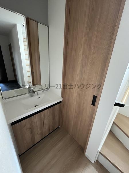 茅ヶ崎市松が丘１丁目の新築一戸建