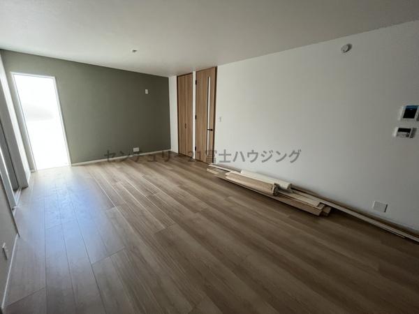 茅ヶ崎市松が丘１丁目の新築一戸建