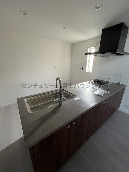 茅ヶ崎市松が丘１丁目の新築一戸建