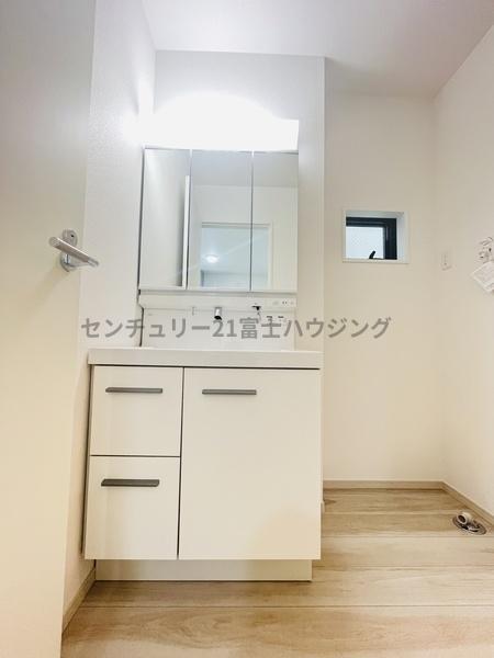茅ヶ崎市東海岸北５丁目の新築一戸建