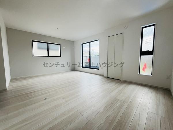 茅ヶ崎市東海岸北５丁目の新築一戸建