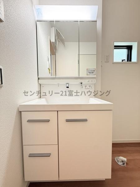 茅ヶ崎市東海岸北５丁目の新築一戸建