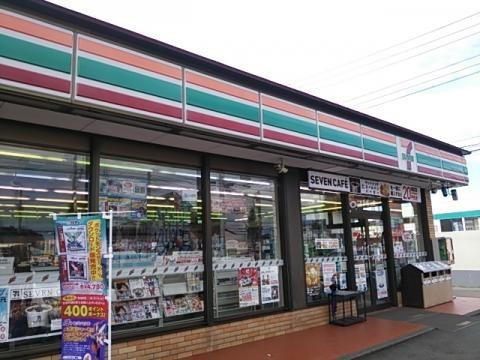 茅ヶ崎市萩園の中古一戸建て(セブンイレブン茅ケ崎萩園中央店)