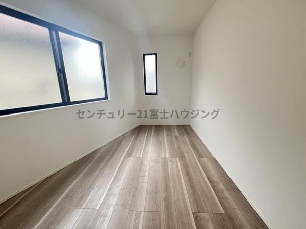 茅ヶ崎市松林１丁目の新築一戸建