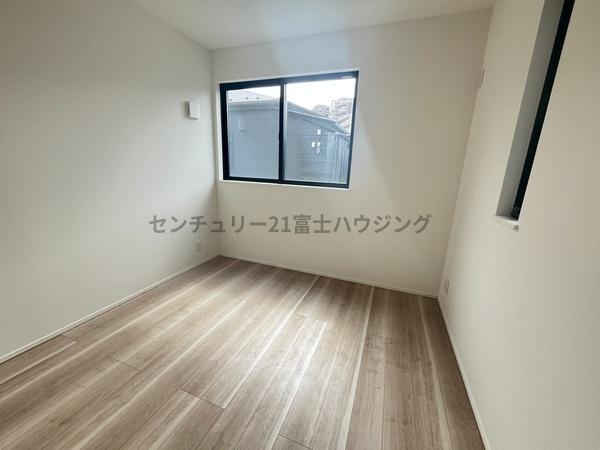 茅ヶ崎市松林１丁目の新築一戸建