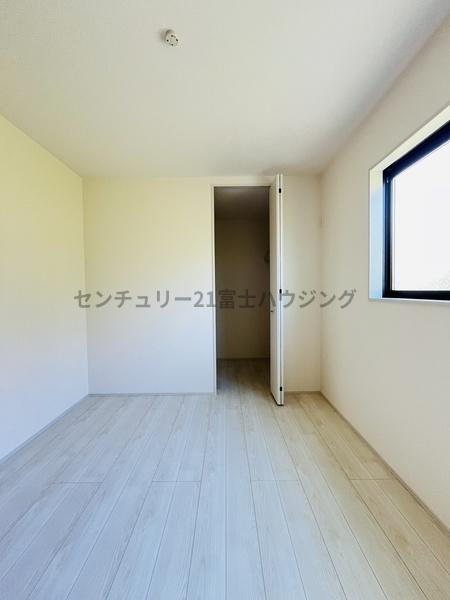 茅ヶ崎市菱沼１丁目の新築一戸建