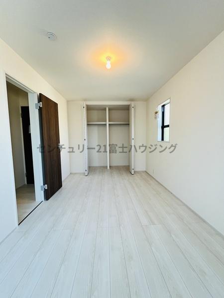 茅ヶ崎市菱沼１丁目の新築一戸建