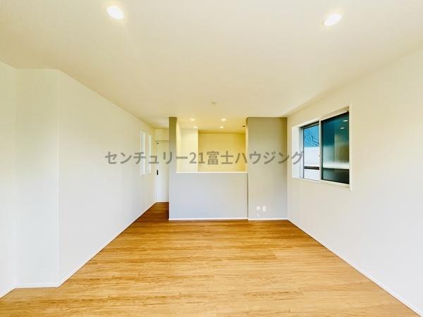 茅ヶ崎市十間坂２丁目の新築一戸建