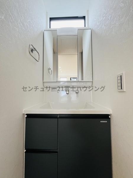 茅ヶ崎市松林１丁目の新築一戸建