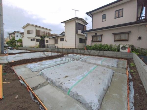 茅ヶ崎市中海岸４丁目の新築一戸建
