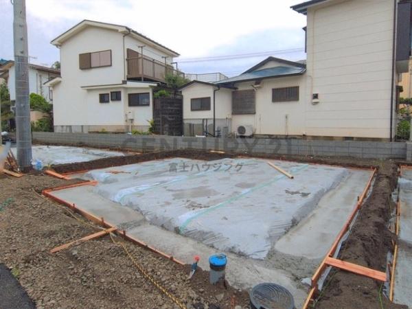 茅ヶ崎市中海岸４丁目の新築一戸建