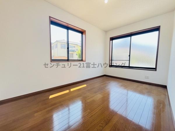 茅ヶ崎市香川３丁目の中古一戸建て