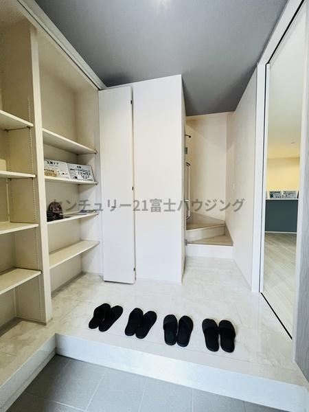 茅ヶ崎市高田４丁目の新築一戸建
