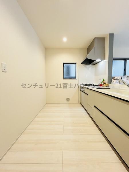 茅ヶ崎市高田４丁目の新築一戸建