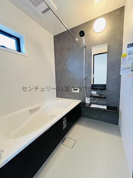 茅ヶ崎市高田１丁目の新築一戸建