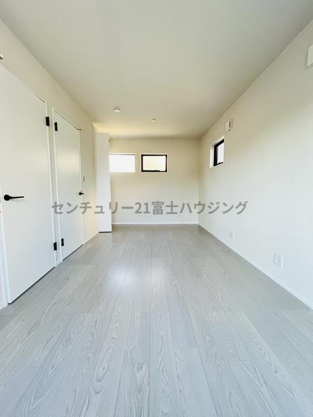 茅ヶ崎市高田１丁目の新築一戸建