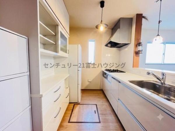 平塚市横内の中古一戸建て