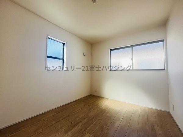 茅ヶ崎市ひばりが丘の新築一戸建