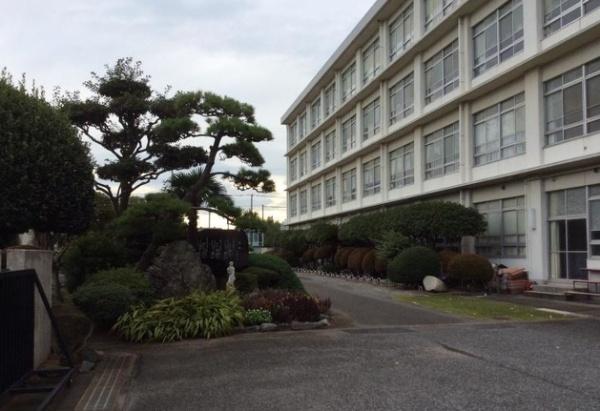 プレミスト湘南平塚ハートプレイス(平塚市立神明中学校)