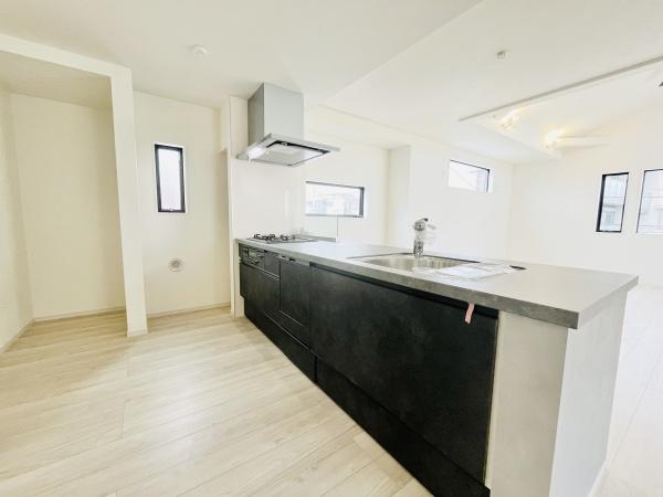 茅ヶ崎市十間坂２丁目の新築一戸建