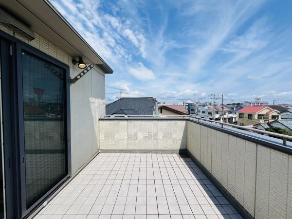 茅ヶ崎市中海岸４丁目の中古一戸建て