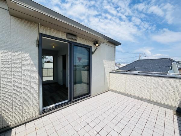 茅ヶ崎市中海岸４丁目の中古一戸建て